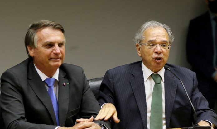 _jair_bolsonaro_paulo_guedes_declaracao_conjunta_a_imprensa_wdol_abr_2210212479
